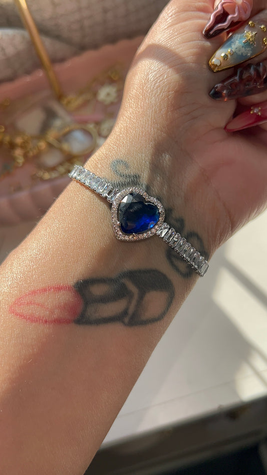 Lux silver laminated blue heart