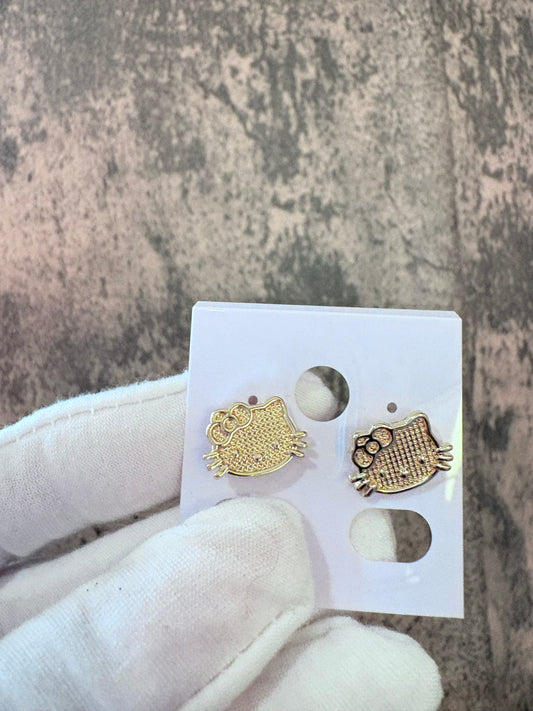 Hello kitty gold laminated EARRINGS