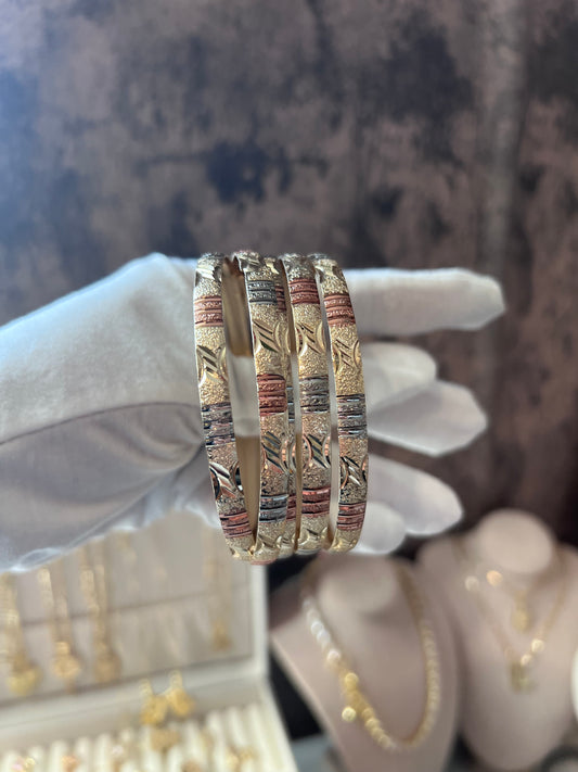 Gold laminated bangle Ariana (sold by 1)