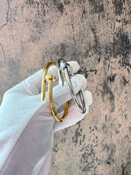 Cart stainless steel bracelet