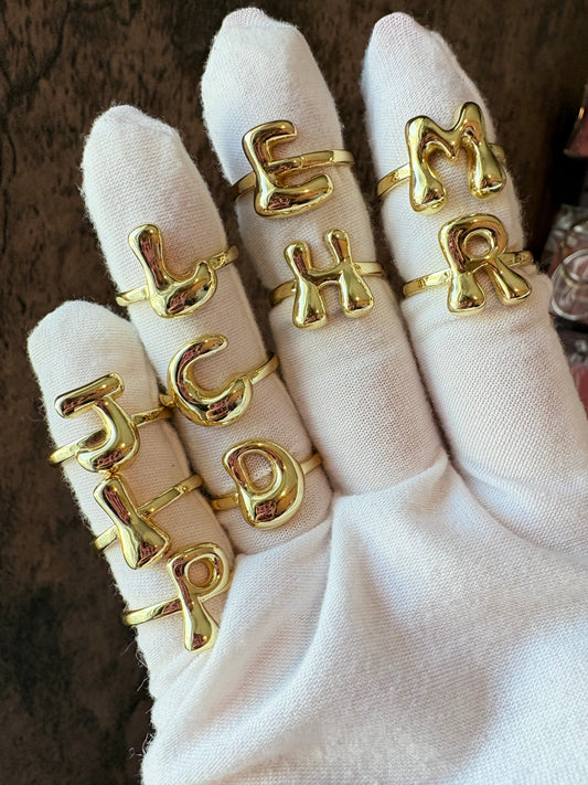Initial gold laminated ring adjustable