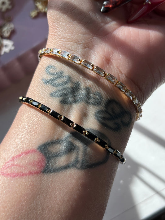 Dainty gold laminated bracelet
